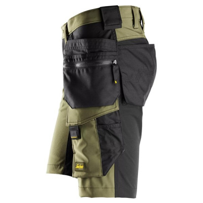 6175 Krótkie spodenki Snickers Stretch model AllroundWork w kolorze Khaki/Green