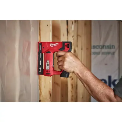 Subkompaktowy zszywacz 12 V, Milwaukee, M12 BST-202X