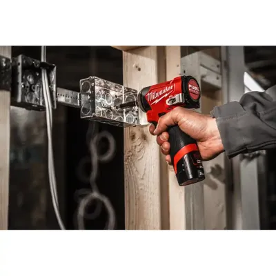 Subkompaktowa zakrętarka udarowa 1/4" HEX 12 V, Milwaukee M12 FID2-0