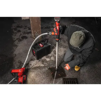 Pompa wody z przedłużeniem szczotkowym 12 V Milwaukee M12 BSWP-0