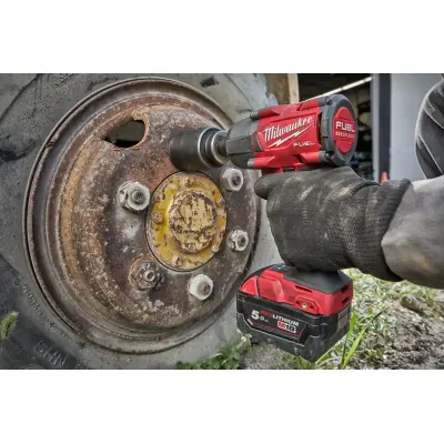 M18 FUEL Milwaukee Kompaktowy klucz udarowy 1/2" z pierścieniem