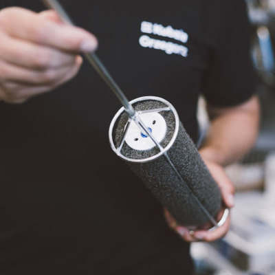 Przyrząd do czyszczenia wałków malarskich i wałków do gładzi, CZYŚCIK 84x550 mm (4000) KUBALA