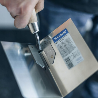 Kielnia kąt wewnętrzny uchwyt bukowy 0924