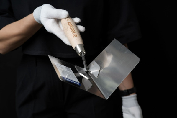 Kielnia kąt zew. uchwyt bukowy 0923 97 mm