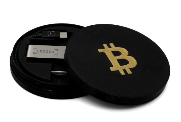 Etui na portfel kryptowalut Ledger Nano S Plus