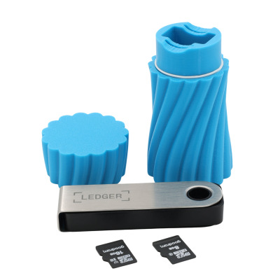 Etui na portfel kryptowalut Ledger Nano S Plus