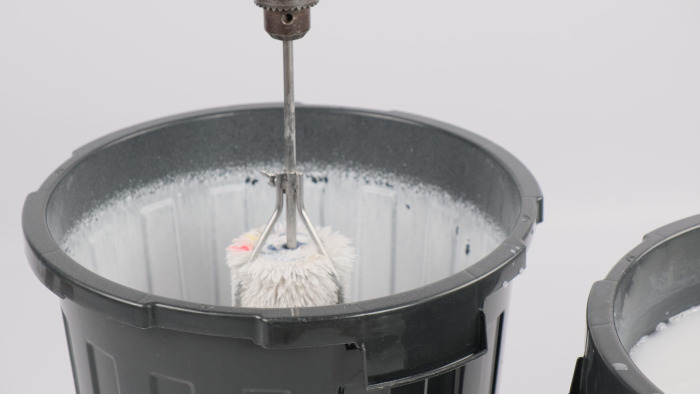 Przyrząd do czyszczenia wałków i mieszadło do farb – regulacja wielkości SpinRoll mini