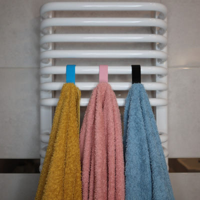 4x Haczyk bezinwazyjny łazienkowy wieszak na grzejnik / kaloryfer różowy